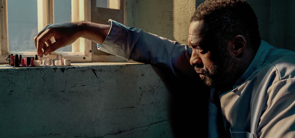 Luther: O Cair da Noite ganha trailer e data de estreia na Netflix