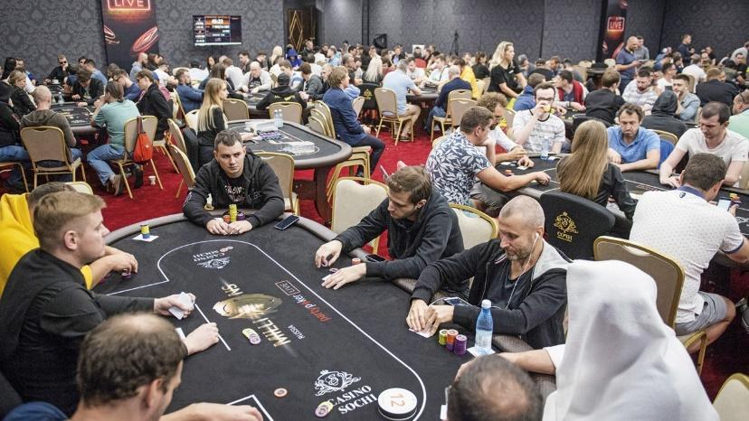Saiba como surfar no mais novo boom do poker