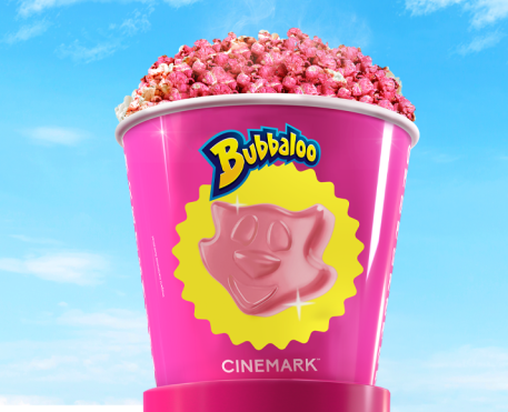 Cinemark e Bubbaloo lançam combo com pipoca rosa