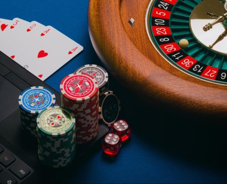 Escolha seu traje de cassino e arrase no online casino