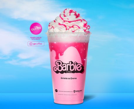 Barbie I Go Coffee lança novo frappe rosa com glitter