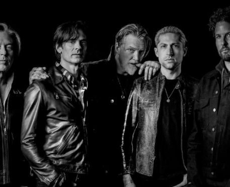 The Town | Queens of the Stone Age cancela apresentação no festival