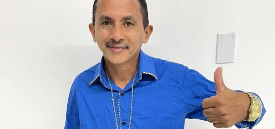 Manoel Gomes cria música para divulgar Besouro Azul