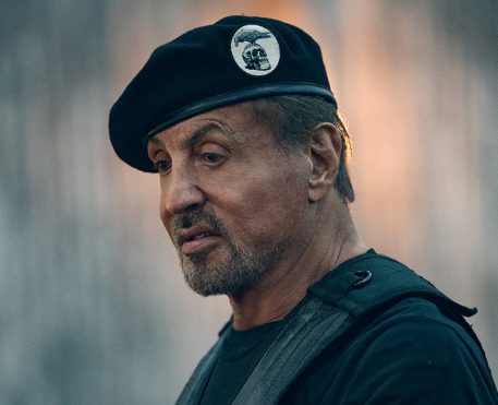 Os Mercenários 4, com Sylvester Stallone, ganha novo trailer e imagens
