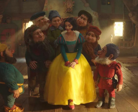 Rachel Zegler aparece como Branca de Neve em primeira imagem oficial