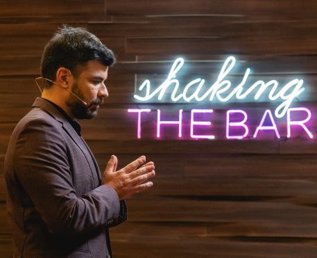 Shaking The Bar I Conheça o novo reality do Sony Channel