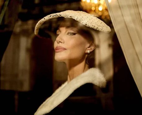 Maria Callas | Filme com Angelina Jolie ganha cartaz