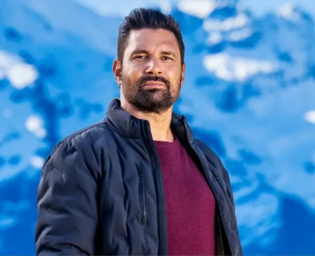 Manu Bennett da série Arrow