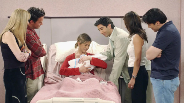 Momento emocionante na maternidade com nascimento de Emma