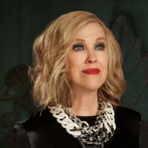 Catherine O'Hara é confirmada no elenco da 2ª temporada de The Last of Us