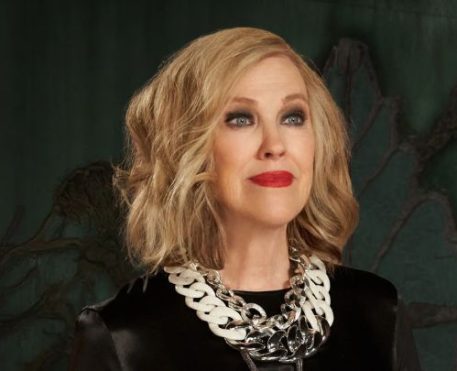 Catherine O'Hara é confirmada no elenco da 2ª temporada de The Last of Us