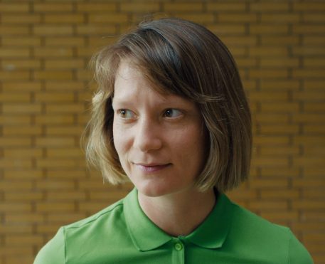 Clube Zero, com Mia Wasikowska, chega aos cinemas em abril