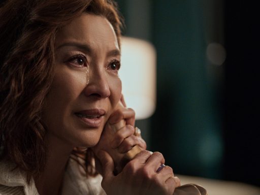 Irmãos Sun com Michelle Yeoh é cancelada - Netflix