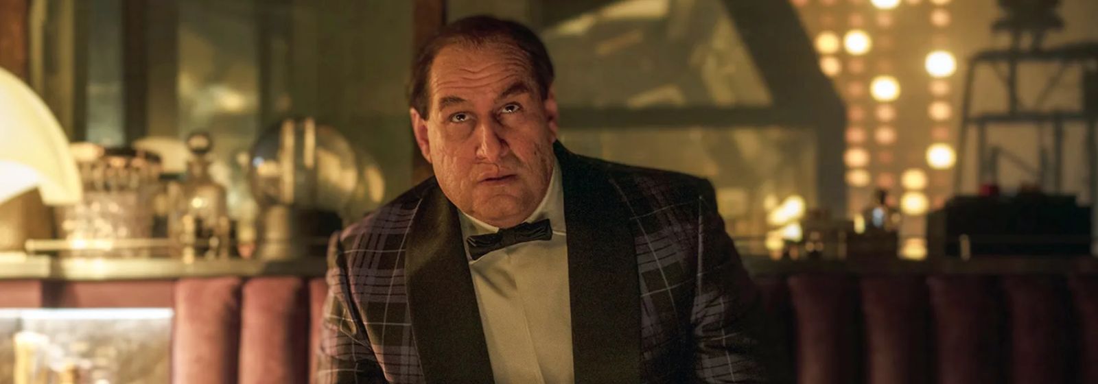 Pinguim, série derivada de Batman, ganha primeiro trailer