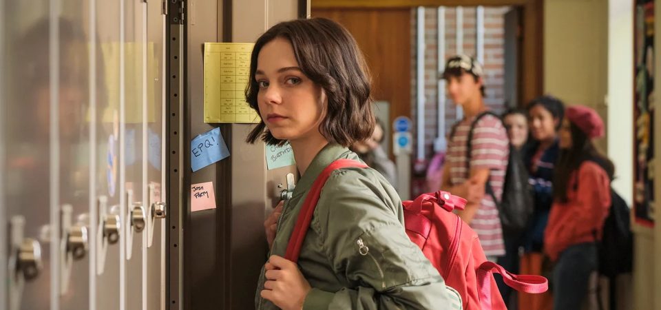 A Good Girl’s Guide To Murder com atriz de Wandinha