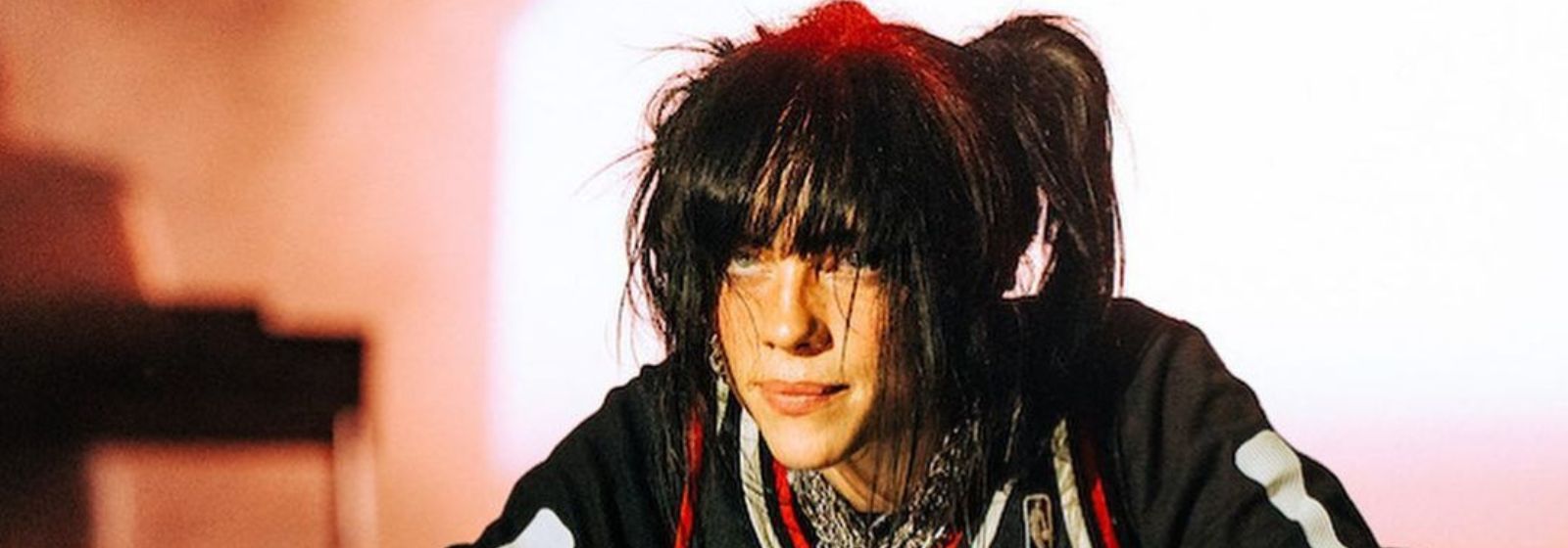 Billie Eilish anuncia terceiro álbum e lançamento para maio