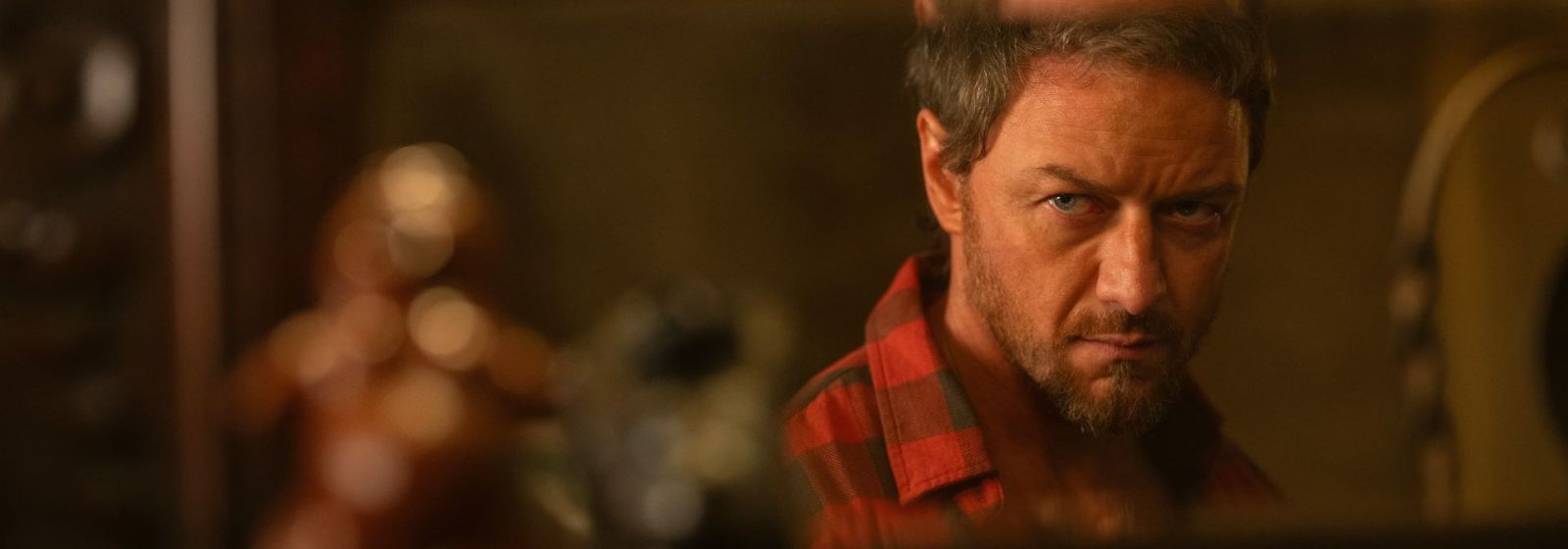 Não Fale O Mal, suspense com James McAvoy, ganha primeiro trailer