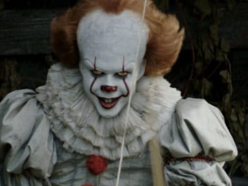 Bill Skarsgård vai retornar como Pennywise na série Welcome to Derry