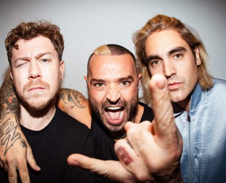 Busted vem ao Brasil pela primeira vez