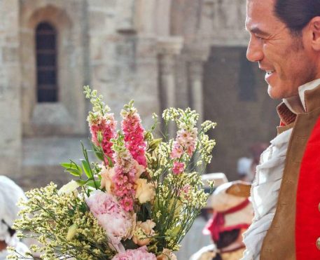 A Bela e a Fera | Luke Evans confirma que série derivada sobre Gastão foi cancelada