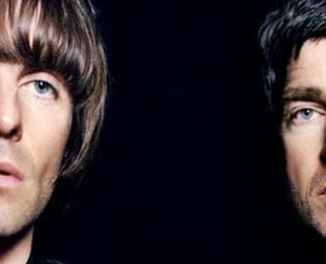 Liam e Noel Gallagher fazem publicação enigmática indicando o retorno do Oasis