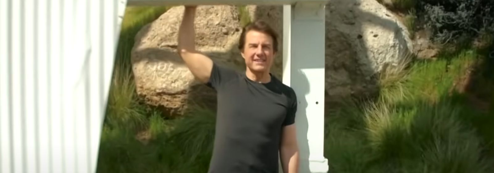 Tom Cruise fez de tudo no encerramento das Olimpíadas de Paris