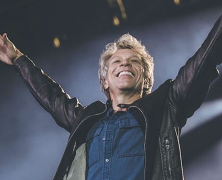 Jon Bon Jovi salva mulher que estava prestes a pular de uma ponte