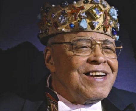 James Earl Jones, a voz de Mufasa e Darth Vader, morre aos 93 anos
