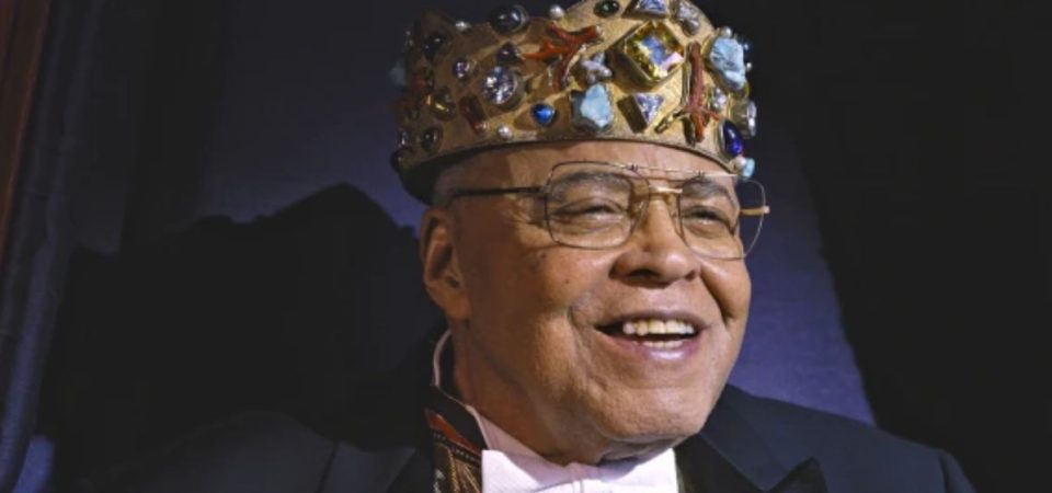 James Earl Jones, a voz de Mufasa e Darth Vader, morre aos 93 anos