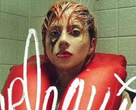 Lady Gaga anuncia Harlequin, álbum que acompanha Coringa: Delírio a Dois