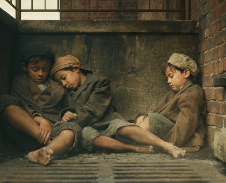 Cabrini | Filme dos criadores de Som da Liberdade ganha pôster