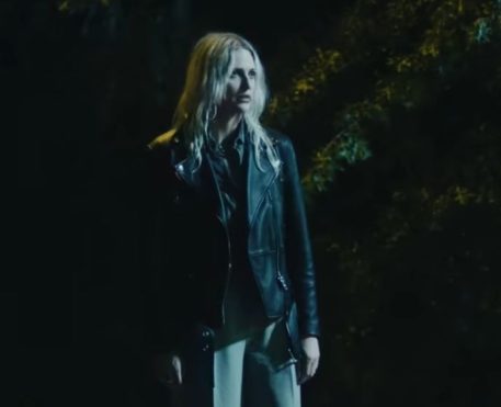 Linkin Park divulga clipe da faixa "Over Each Other"