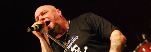 Paul Di’Anno, ex-vocalista do Iron Maiden, morre aos 66 anos