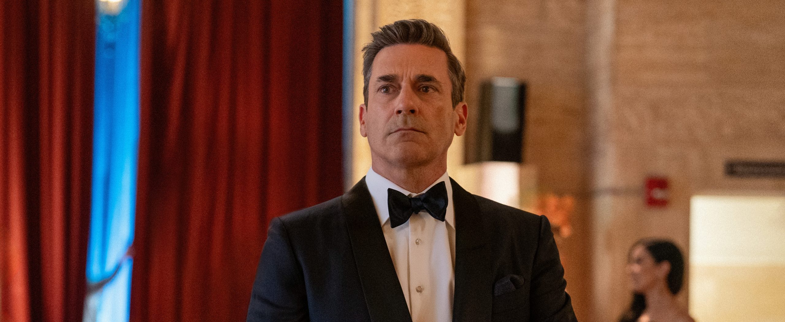 Your Friends and Neighbors é renovada antes da estreia da 1º temporada