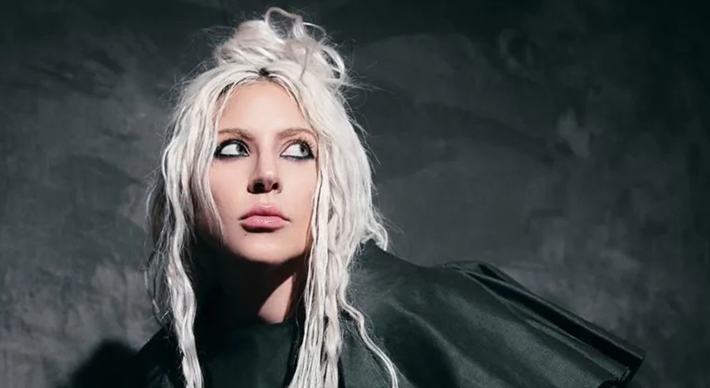 Lady Gaga irá fazer show na Praia de Copacabana, afirma colunista