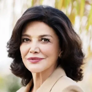 Shohreh Aghdashloo A Roda Do Tempo