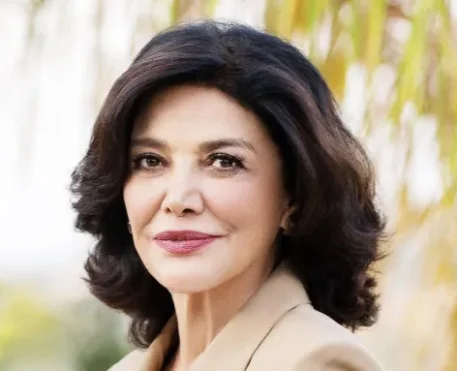 Shohreh Aghdashloo A Roda Do Tempo