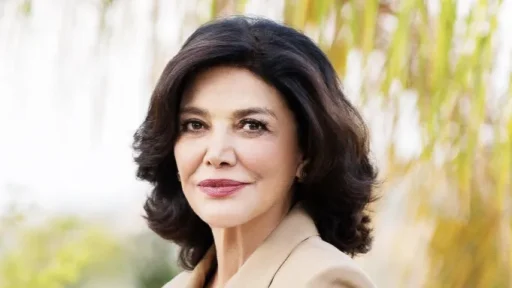 Shohreh Aghdashloo A Roda Do Tempo