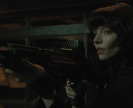 Entre Montanhas, com Anya Taylor-Joy e Miles Teller, ganha trailer na CCXP24
