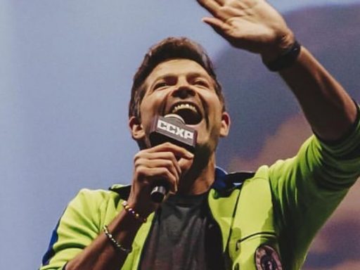 Misha Collins, Matt Smith, Vicent Martella agitam a CCXP24