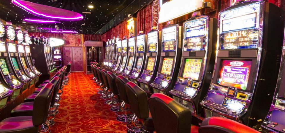Top 10 Slots Inspirados em Filmes e Séries de Sucesso: Diversão Garantida para Fãs de Cinema e TV