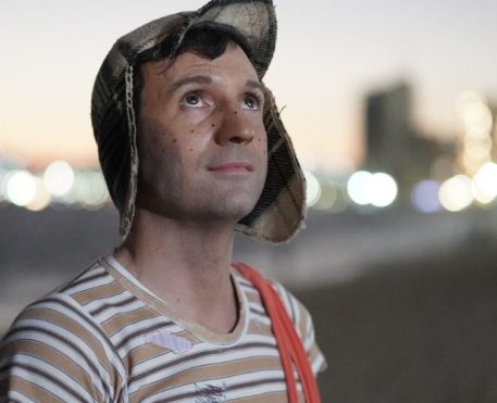 Max divulga teaser de Chespirito: Sem Querer Querendo