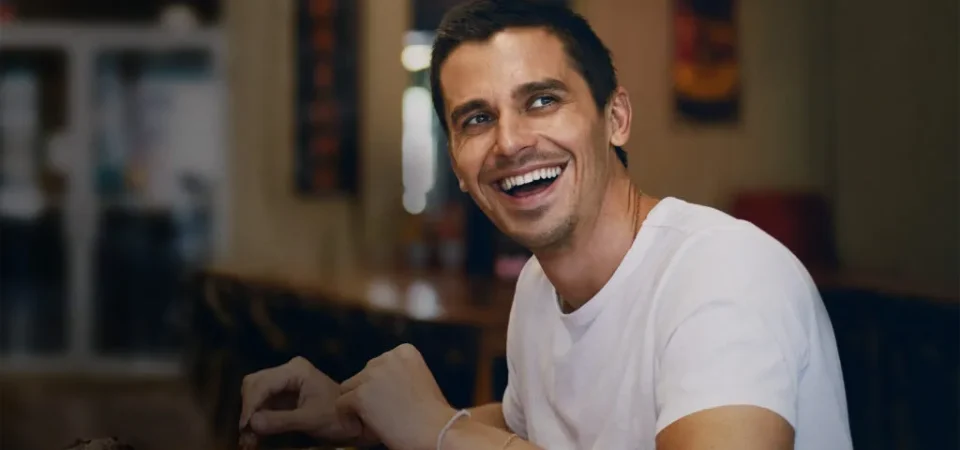 Sabor Caseiro com Antoni Porowski