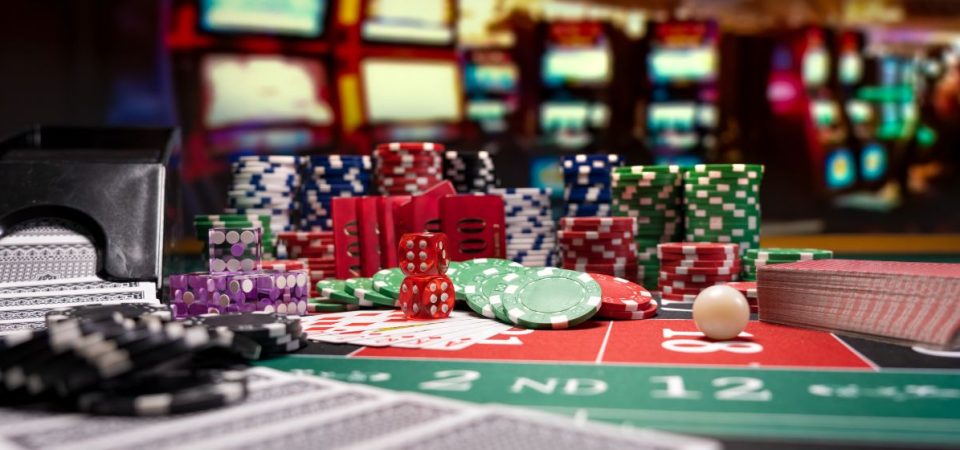 Vantagens de começar com pouco: o que esperar de um cassino com depósito mínimo