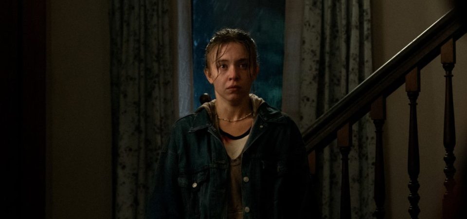 Apple TV+ revela trailer e pôster de Echo Valley, novo thriller com Julianne Moore e Sydney Sweeney