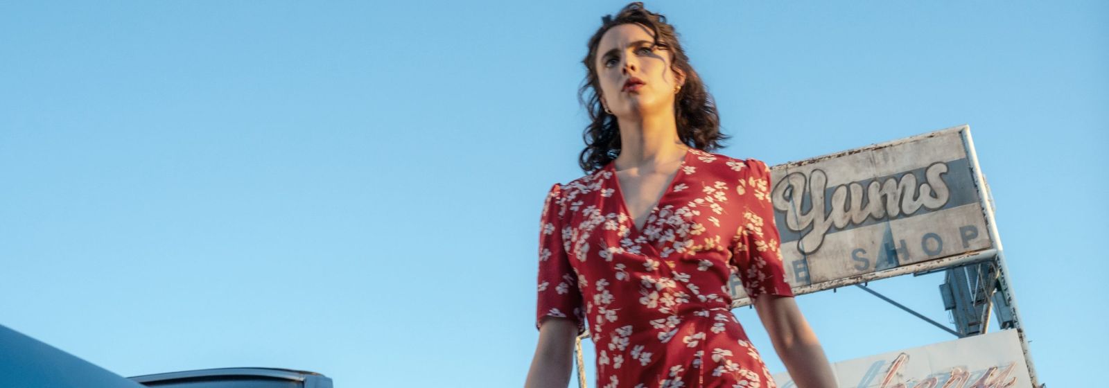 Trailer de Honey Don’t! marca o retorno solo de Ethan Coen com comédia de humor negro estrelada por Margaret Qualley e Chris Evans