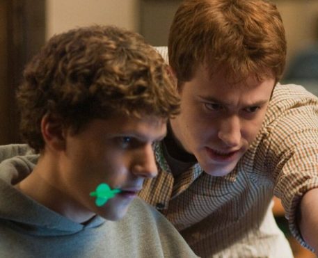 Aaron Sorkin vai dirigir e escrever A Rede Social 2, continuação inspirada nos bastidores polêmicos do Facebook