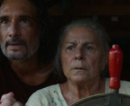 O Último Azul, premiado filme de Gabriel Mascaro, ganha trailer