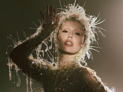 Miley Cyrus: Something Beautiful