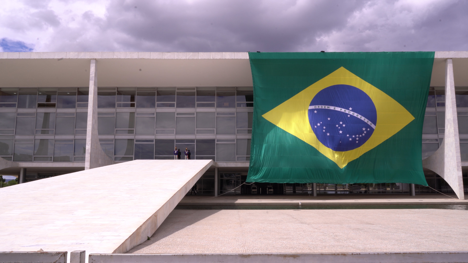 No Céu Da Pátria Nesse Instante